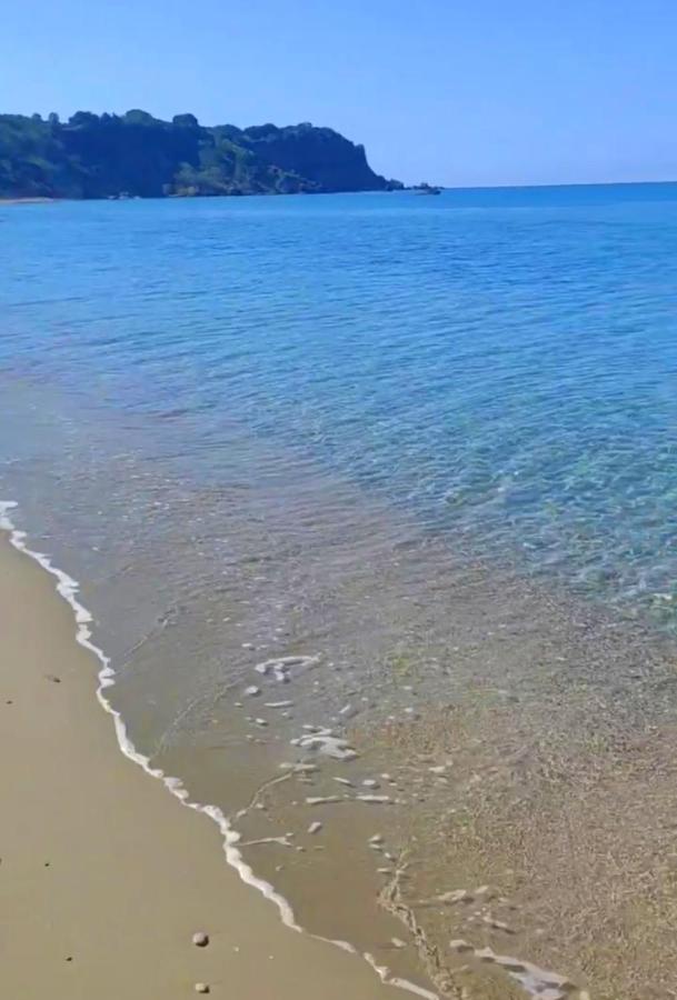 Tetraktys Estate Beachside Υδωρ Ágios Matthaíos 외부 사진